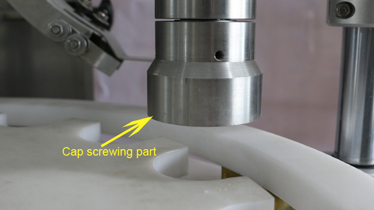 ផលិតម៉ាសុីន ៥ ស៊ីឡាំងម៉ាស៊ីនចាក់ទឹកក្តៅរួចដាក់ម៉ាស៊ីនបញ្ចោញទឹកបំពេញបន្ថែម