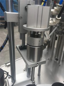 ម៉ាស៊ីនបំពេញបំពង់កែវគ្រឿងសំអាងអេឡិចត្រូនិច