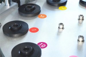 ម៉ាស៊ីនបំពេញបំពង់កែវគ្រឿងសំអាងអេឡិចត្រូនិច