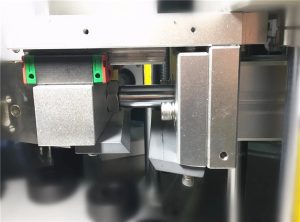 ម៉ាស៊ីនបំពេញបំពង់កែវគ្រឿងសំអាងអេឡិចត្រូនិច